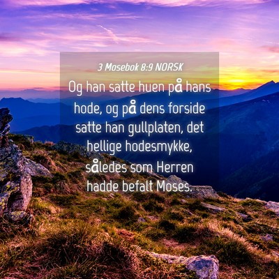 Picture 04 - 3 Mosebok 8:9 NORSK - Og han satte huen på hans hode, og på dens - Bible Verse Picture